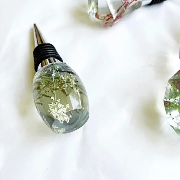 🌺Handmade | Resin Wine Stopper | Unique - Picture 4 of 4